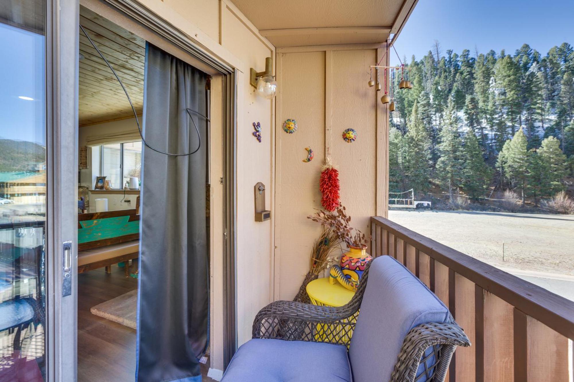 Ski-In Red River Retreat Balcony, Mountain Views! Kültér fotó